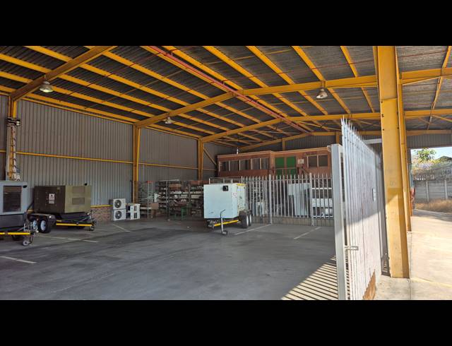3,204M² WAREHOUSE FOR SALE IN VINTONIA
